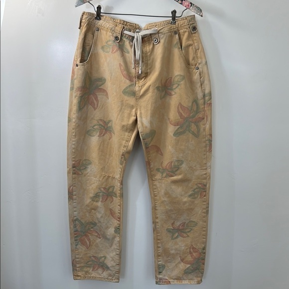 One Teaspoon tropical Safari Pants, size 30 drawstring waist, tapered leg - Picture 8 of 9
